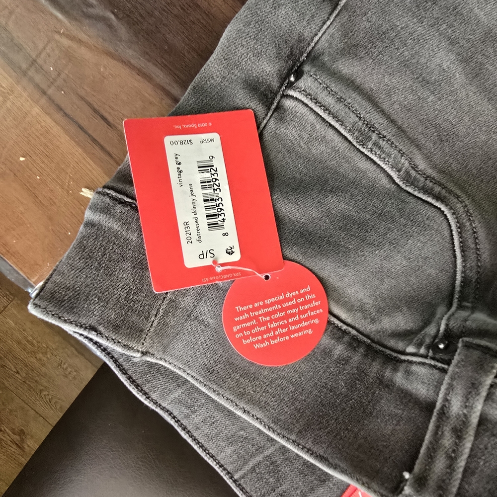 SPANX Gray Jeans By Sara Bradley - Picture 5 of 6